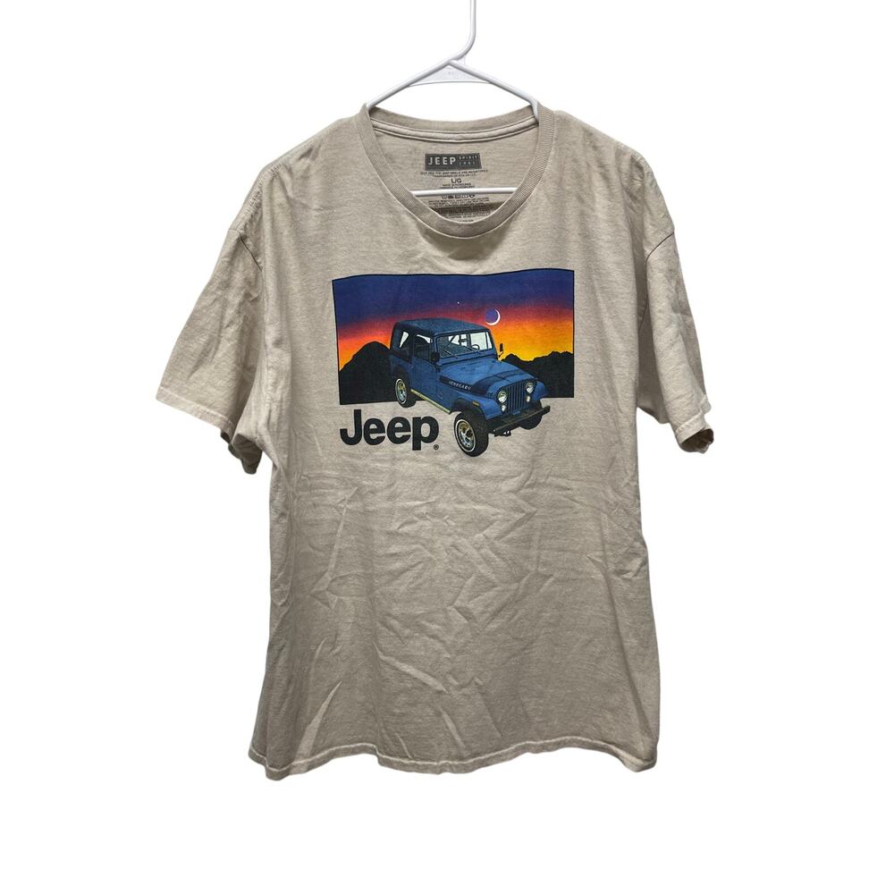 Jeep Graphic cotton T-shirt Tee Tan with front jeep graphic size large